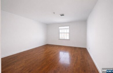 65 Fairview St unit 3C, Palisades Park, NJ 07650 - photo 4