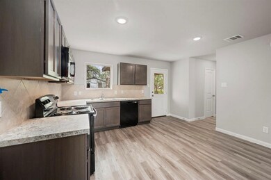 3409 3rd St, Bay City, TX 77414 - photo 3