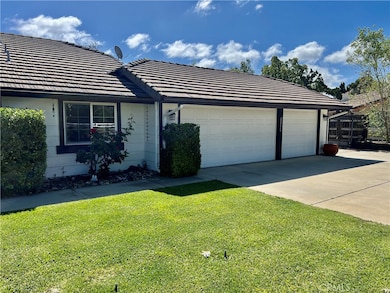 28870 Broken Arrow Cir, Menifee, CA 92584 - photo 3