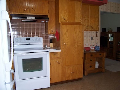 841 W Happy Hollow Rd, Janesville, WI 53546 - photo 5