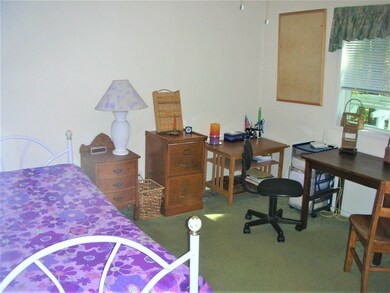 Bedroom 3/Home Office