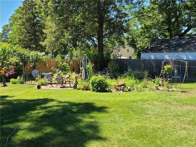 71 Haswill St, Warwick, RI 02889 - photo 3