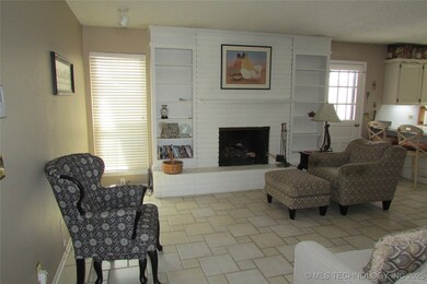 1025 E 12th St, Cushing, OK 74023 - photo 6