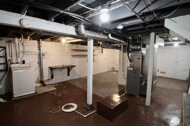 1022 Forest Ave, Waterloo, IA 50702 - photo 4