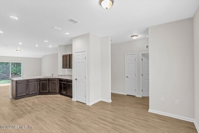 6145 Catawissa Ct, Jacksonville, FL 32244 - photo 6