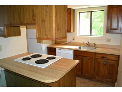 327 Old Quechee Rd unit B, Hartford, VT 05001 - photo 4