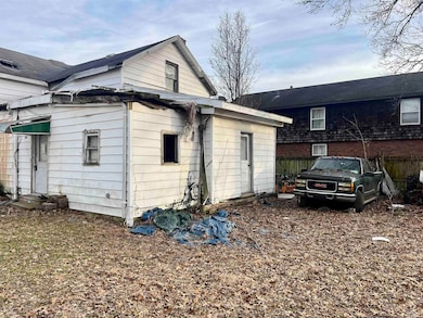 414 N 3rd St, Boonville, IN 47601 - photo 3