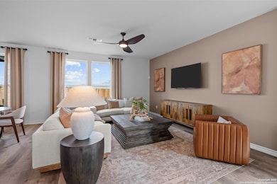 1547 Silver Run, New Braunfels, TX 78130 - photo 6