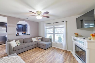 112 Maynard St, Bastrop, TX 78602 - photo 6