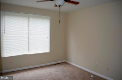 58 Dendron Ct, Parkville, MD 21234 - photo 5