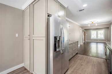 1536 Columbia St, Houston, TX 77008 - photo 7