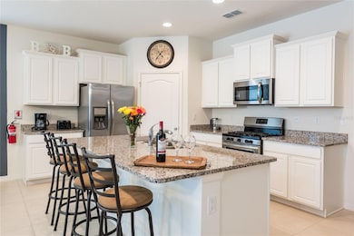 5231 Wildwood Way, Davenport, FL 33837 - photo 4