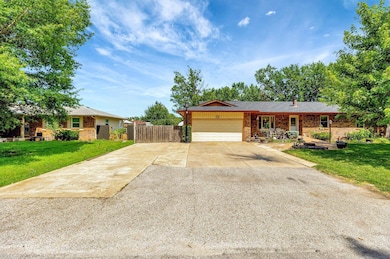 718 Atherton St, Maize, KS 67101 - photo 2