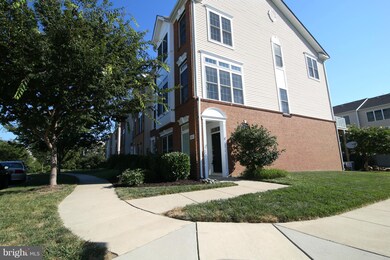 25021 Justice Dr, Chantilly, VA 20152 - photo 2