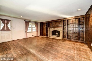 8104 Horseshoe Ln, Potomac, MD 20854 - photo 6