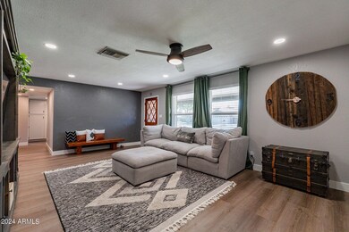 8-web-or-mls-Evergreen-8
