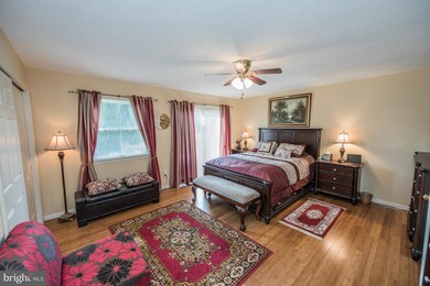 685 Old Mill Manor Dr, Berkeley Springs, WV 25411 - photo 7