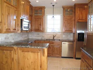 338 Hampton Rd, Ardmore, OK 73401 - photo 2