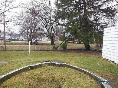 1029 Olson St, Toledo, OH 43612 - photo 4