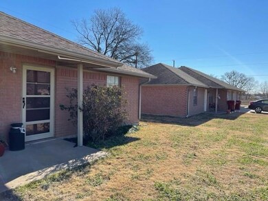 2504 Beverly, Bonham, TX 75418 - photo 3