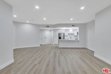 4477 Woodman Ave unit 207, Sherman Oaks, CA 91423 - photo 5