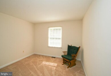 11107 Valley Heights Dr, Owings Mills, MD 21117 - photo 3