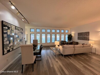 003_Views of the Lake Inside & Out!