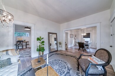 1352 N Lucerne Ln, Fresno, CA 93728 - photo 2