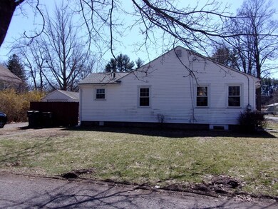 18 1/2 Malone Ave, Westfield, MA 01085 - photo 3