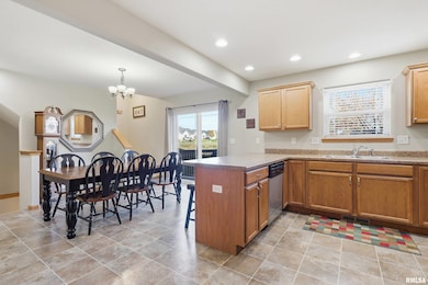 1570 Savannah Cir unit C3, Davenport, IA 52807 - photo 7