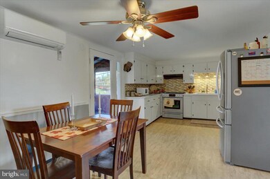 1383 Pleasantview Dr, Chambersburg, PA 17202 - photo 7