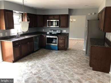 4409 Wandering Way, Temple Hills, MD 20748 - photo 3