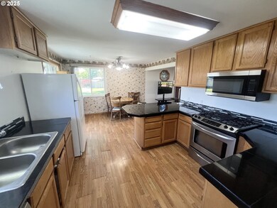 1431 Progress Loop, La Grande, OR 97850 - photo 7