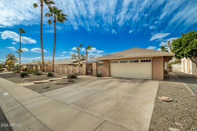 9830 W Lindgren Ave, Sun City, AZ 85373 - photo 7