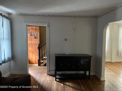 807 Hampton St, Scranton, PA 18504 - photo 4