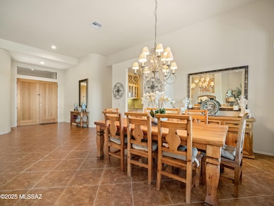 Dining Area great for entertaining