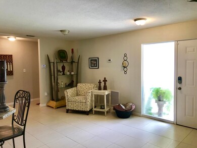 Foyer - Sitting Area