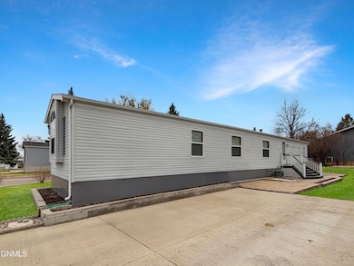 Driveway/side of house