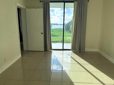 752 Executive Center Dr unit 112, West Palm Beach, FL 33401 - photo 5