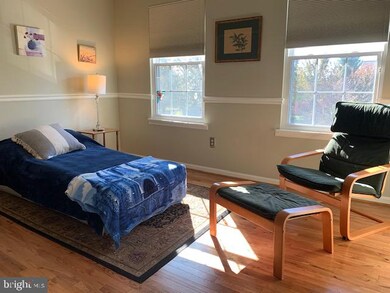 1607 Norwich Dr, Frederick, MD 21701 - photo 5