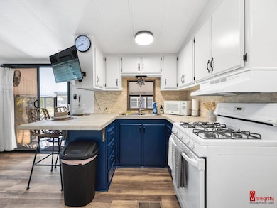 1300 N River Rd unit W55, Venice, FL 34293 - photo 5