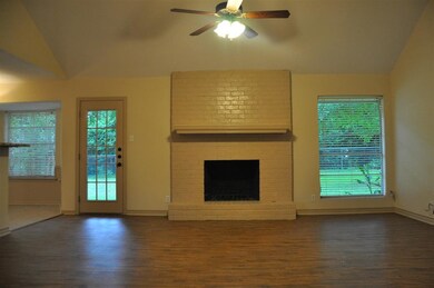 6119 Wilshire Dr, Tyler, TX 75703 - photo 6