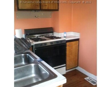 1229 Fletcher Ave, Dunbar, WV 25064 - photo 4