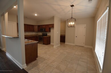 Kitchen and breakfast