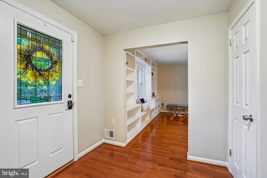 24 S Abingdon St, Arlington, VA 22204 - photo 4