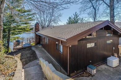 7112 N Maple Dr Coloma MI-large-016-38-W