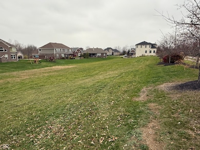 3733 W 121st St, Zionsville, IN 46077 - photo 4