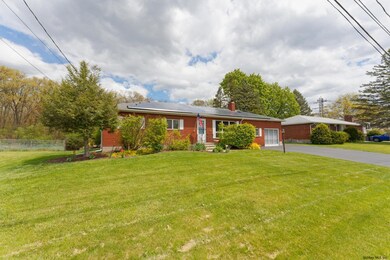 18 Driftwood Dr, Albany, NY 12205 - photo 3