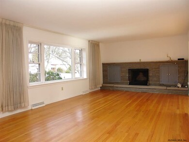 2272 Berkley Ave, Schenectady, NY 12309 - photo 4