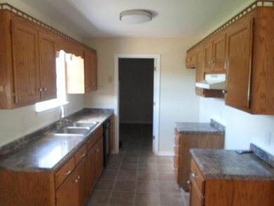 474 Philpot Rd, Bell Buckle, TN 37020 - photo 4